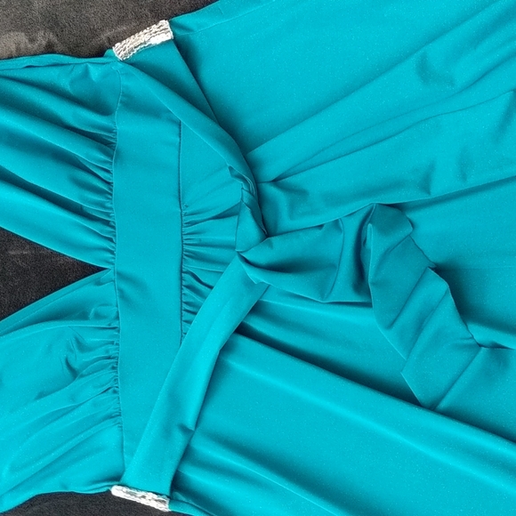 Deep V Teal Sequined Flowy Stretch Dress - Picture 11 of 13